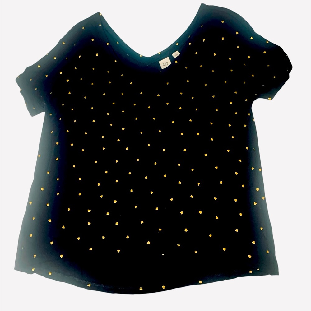 Gap V neck Gold Heart Tee